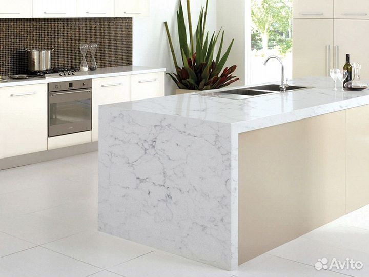 Столешница из кварца под белый мрамор