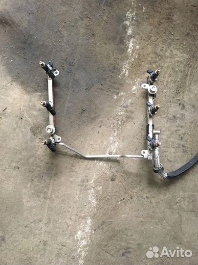 Рейка топливная (рампа) с форсунками