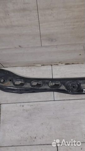 Усилитель переднего бампера левый Lexus Lx 3 С