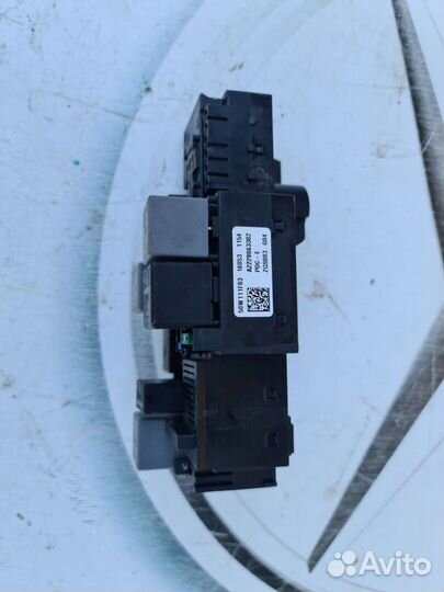 Блок реле Mercedes W222