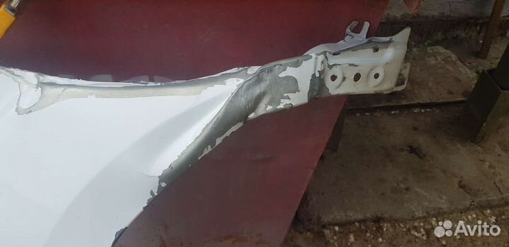 Крыло переднее левое renault duster