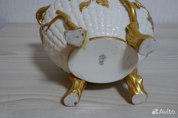 Ваза Royal Worcester. Англия. 1881 год