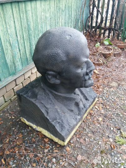 Бюст ленина