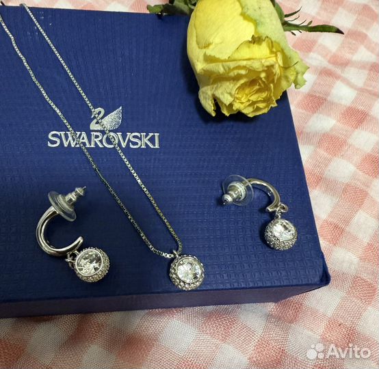 Серьги и кулон Swarovski
