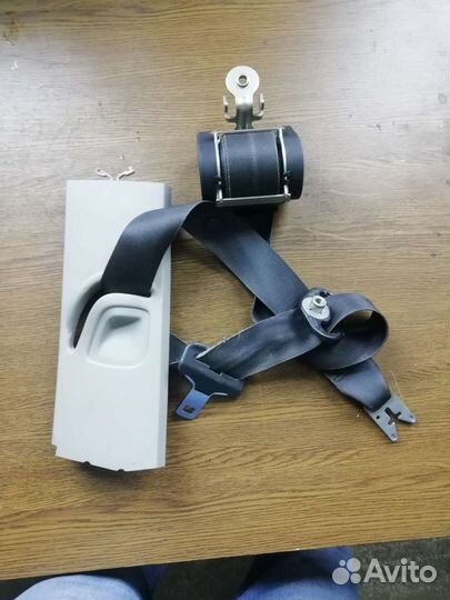 Ремень безопасности передний renault megane2scenic