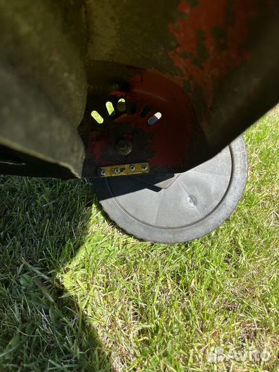 Газонокосилка бензиновая MTD 46SPB