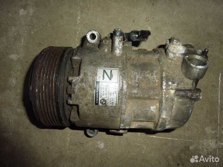 Компрессор кондиционера BMW 64526908660