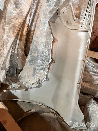 Крылья передние Toyota Land Cruiser 200