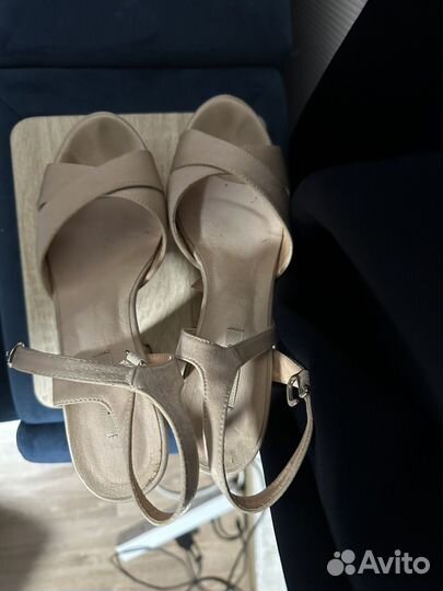 Босоножки женские 38 размер