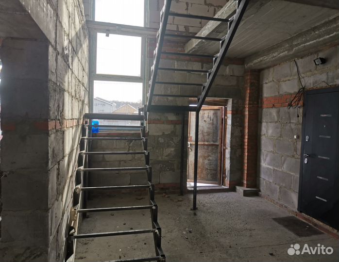 Лестница металлическая для дома и дачи