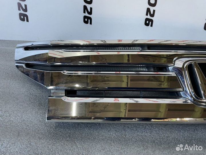 Решетка радиатора Honda Stepwgn RK1 RK5 RK2 2.0 L