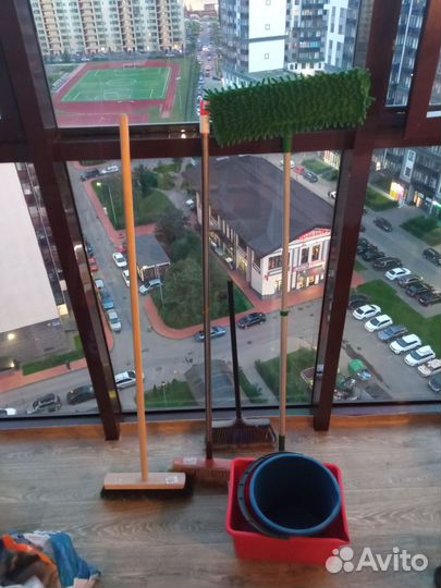 Швабры и ведра