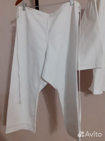 Кимоно для занятий единоборствами