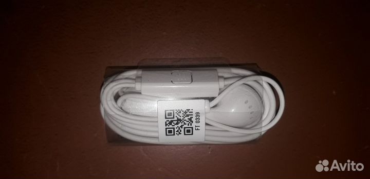 Наушники с микрофоном 3.5 мм, белые. от смартфона