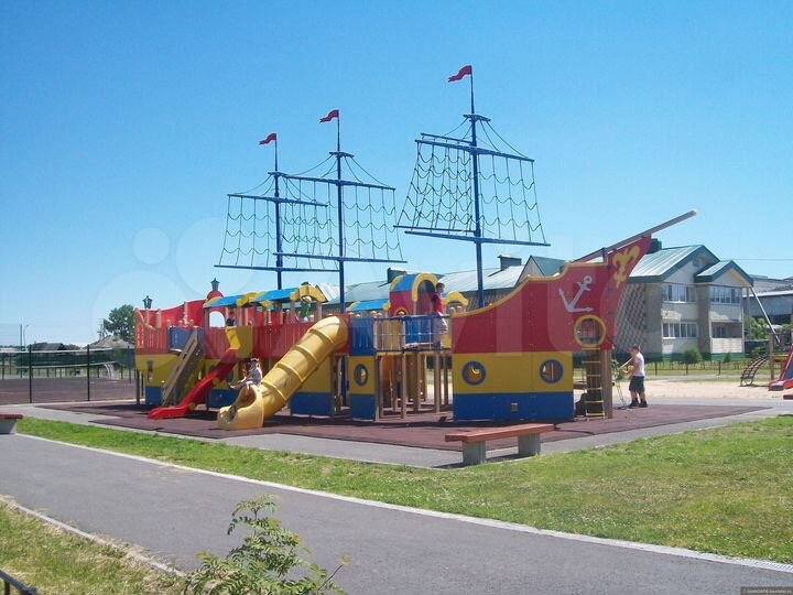 Дом 153 м² на участке 15 сот.