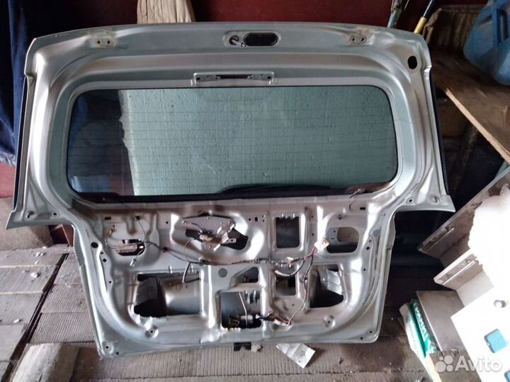 Дверь в сборе