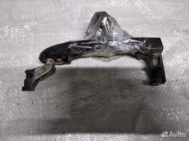 Замок Nissan Kube