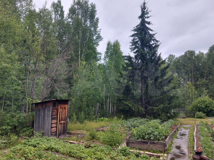 Дача 20 м² на участке 10 сот.