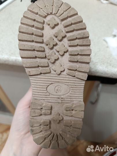 Ботинки демисезонные25р