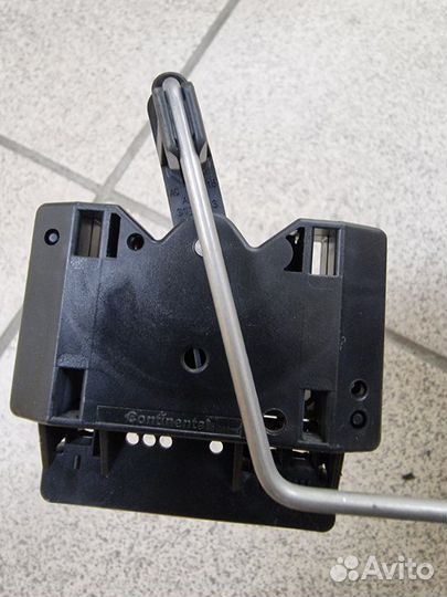 Датчик уровня топлива Skoda Octavia 2 (A5) 1.4