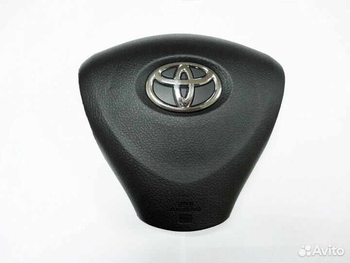 Крышка подушки безопасности руля Toyota Corolla