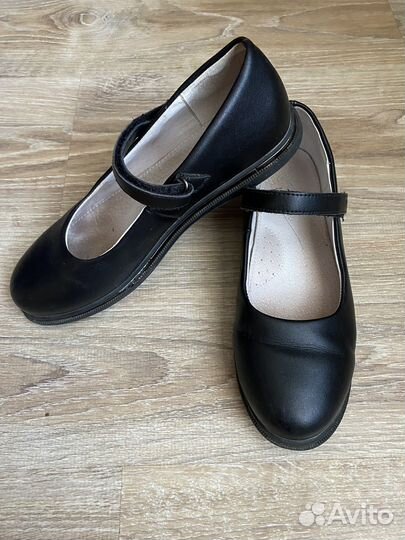 Туфли для девочки в школу