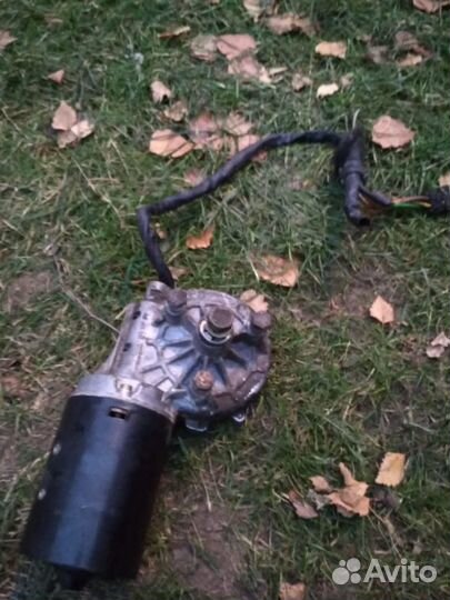 Моторчик дворника Мерседес 140