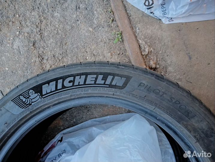 Michelin Pilot Sport 4 245/45 R18