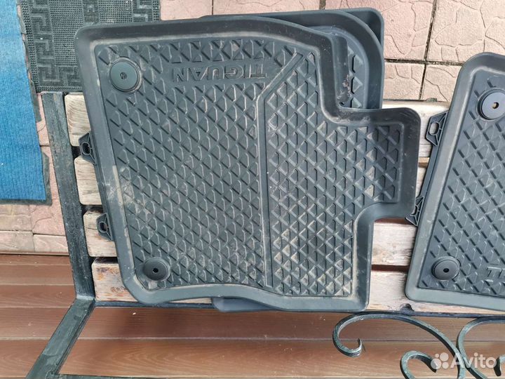 Оригинальные резиновые коврики Фольксваген Тигуан