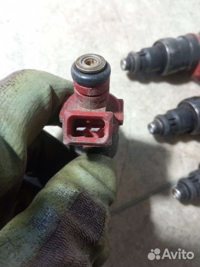 Форсунка Opel Vectra B 90501588