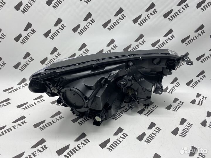 Фара левая Toyota RAV4 CA40 2015-2019 LED