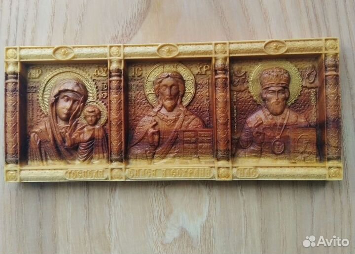Икона из дерева