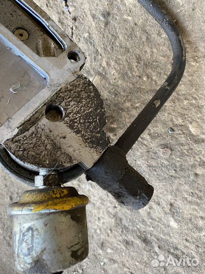 Крепление масляного фильтра УАЗ Буханка 417