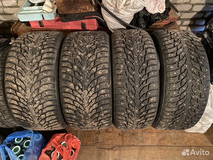Nokian Tyres Hakkapeliitta 9 275/45 R21 и 315/40 R21 110T