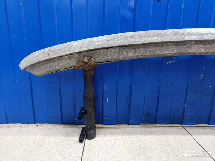 Усилитель бампера задний Volkswagen Passat B5 1.6