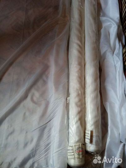 Белая ткань