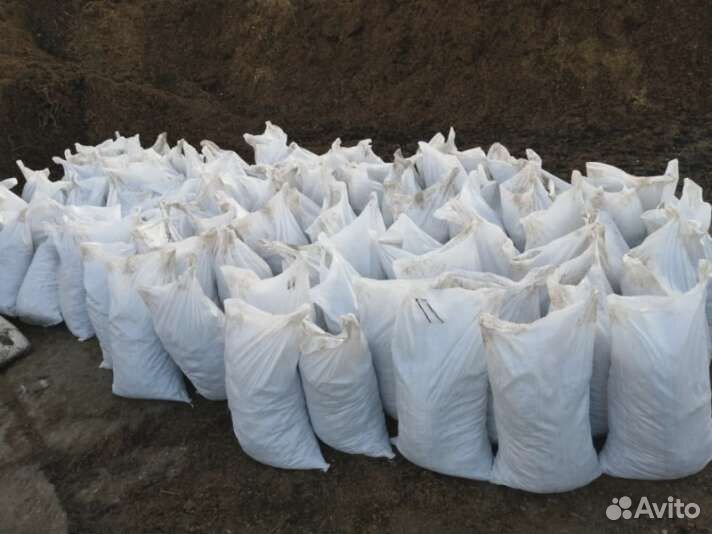 Перегной 30%, низинный торф 30%, плодородная почва