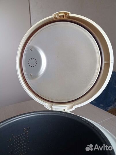 Мультиварка Panasonic SR-TMH18 на 4,5 л