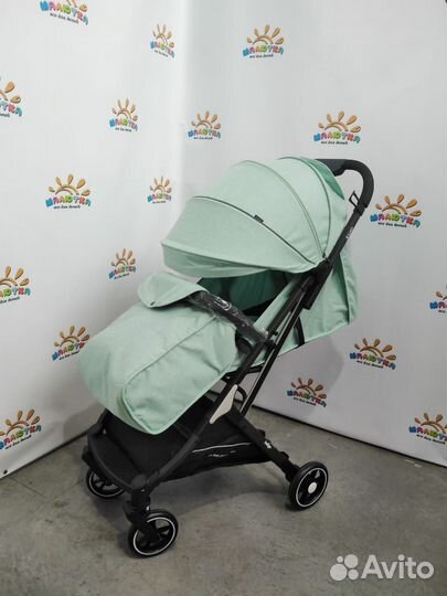 Коляска прогулочная и трость