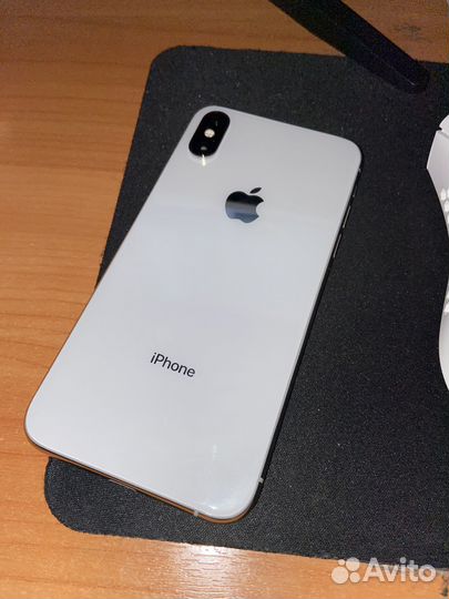 iPhone Xs, 64 ГБ