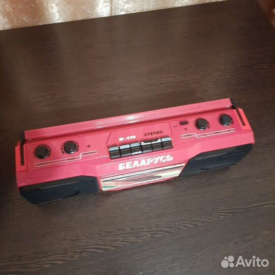 Кассетный стерео магнитофон 