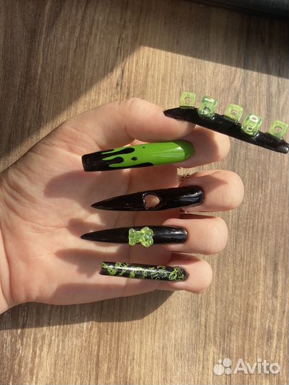 Мастер маникюра