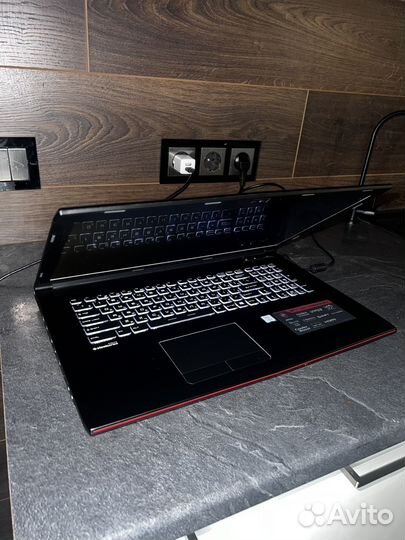 Игровой ноутбук MSI MS-1795