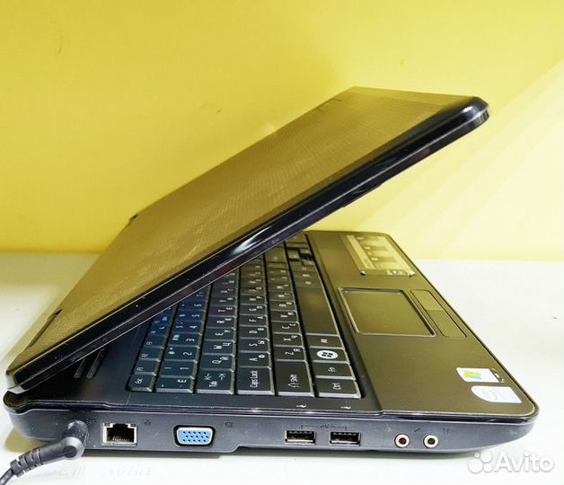 Ноутбук eMachines E525-902G16Mi(з/у)нет кнопки вни