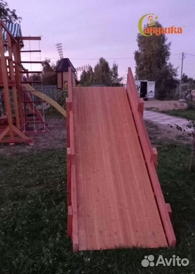 Детский спортивный комплекс с крышей