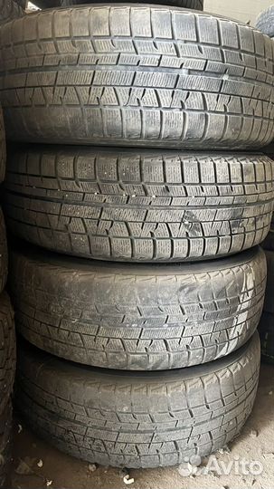 Yokohama Ice Guard IG50+ 215/60 R17