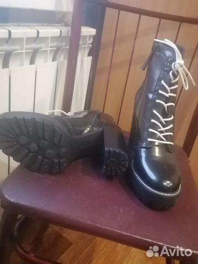 Ботинки женские