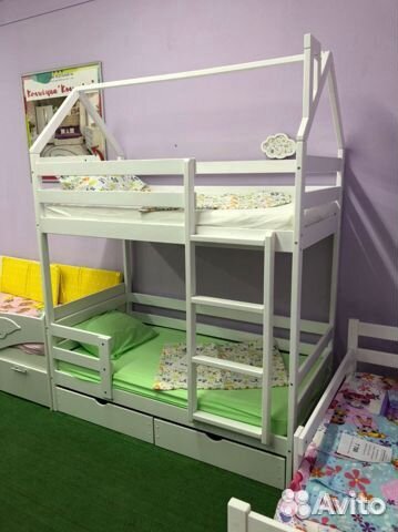 Детская двухъярусная кровать