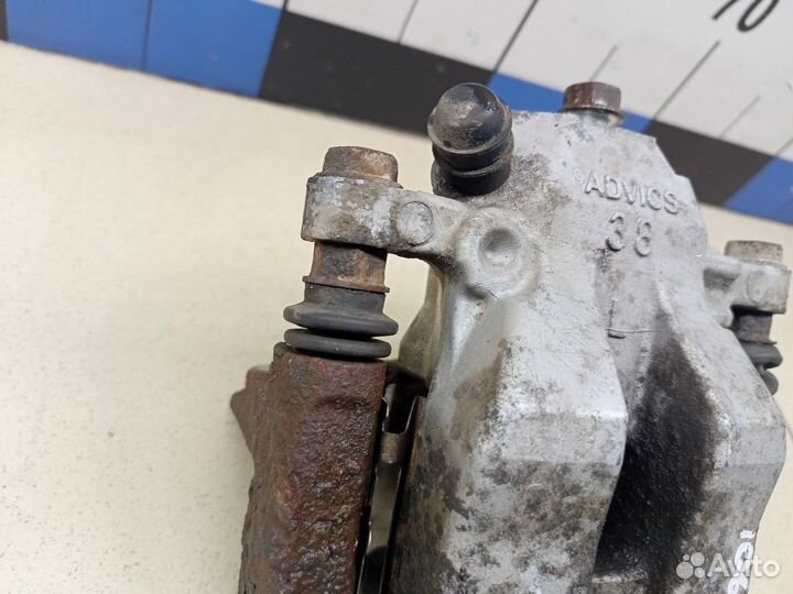 Суппорт задний левый RAV 4 2013