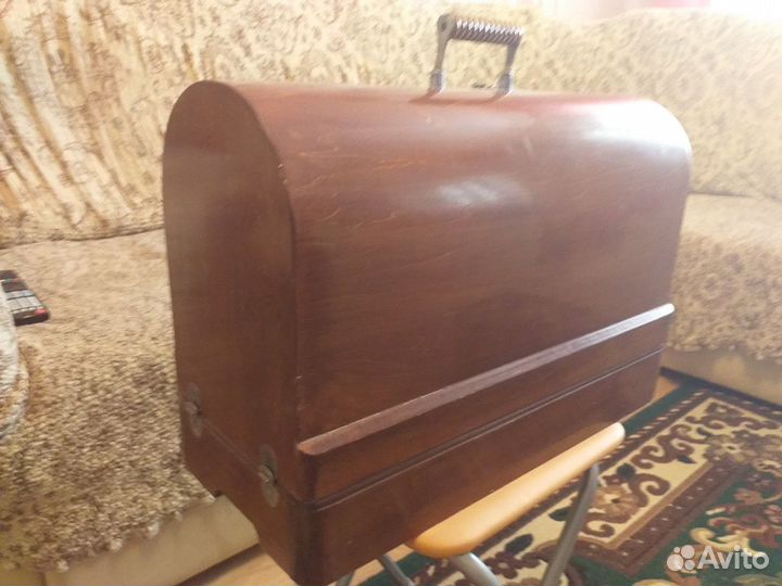 Швейная машинка